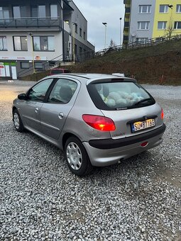 Peugeot 206 1.1 44kw Hatchback Benzín Manuál PLNE POJAZDNÉ - 2