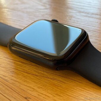 Apple Watch SE 44 mm 2022 - 2