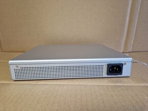 UniFi Switch 8 150W - US-8-150W - 2