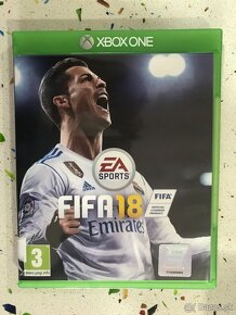 Predam XBOX ONE 500GB s jednym ovladacom a hrou FIFA 2018 - 2