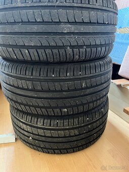 LETNÉ PNEU AUSTONE 245/40/R18 - 2