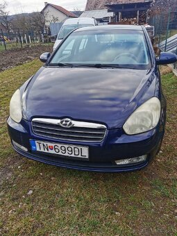 Hyundai Accent - 2