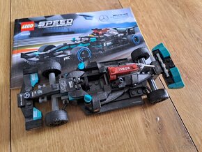 Lego speed č 76909 1x Mercedes Amg 1xFormula MB Amg - 2