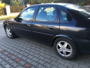 Predám opel vectra B 2,5 V6 - 2