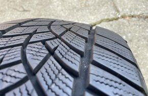 215/55 R17 98V 2x zimné goodyear - 2