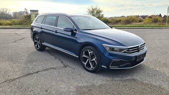 VOLKSWAGEN PASSAT VARIANT GTE 1.4 HYBRID DSG TOP STAV - 2