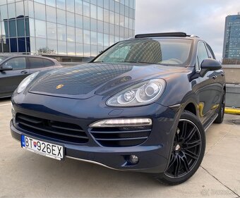 Porsche Cayenne - 2