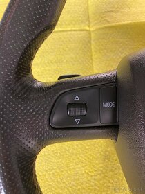 Volant  Audi  alcantara, koža, zkoseý,F1 - 2