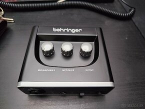 Behringer u-phoria um2 - 2