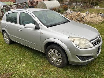 Predam Opel astra h - 2