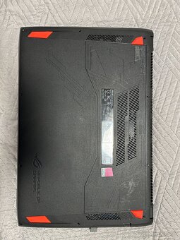 ASUS rog 15.6 fullhd ips/i5/gtx1060/16gb/240gb - 2