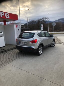 Predám Nissan qashqai 2,0 Lpg,4x4,automat - 2