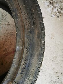 Letné pneu 245/45 r18 - 2