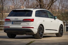 Audi Q7 50TDI Quattro S line 7-miestne - 2