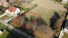 Dúbravka – 500 m2 STAVEBNÝ POZEMOK na rodinný dom - 2