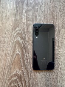 Xiaomi Mi 9 SE (M1903F2G) nová bateria top stav - 2