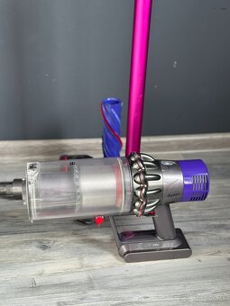 Dyson V15 EXTRA (Tyčový vysávač) - 2