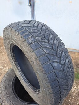 215/65 R15 C - 2