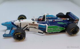 Predám model F1 v mierke 1:43 - 2