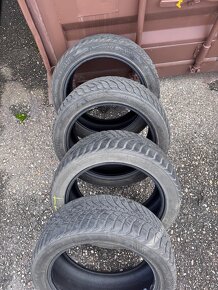 Predám zimné pneumatiky Kumho 235/45 R18 - 2