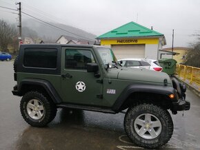 Jeep Wrangler - 2