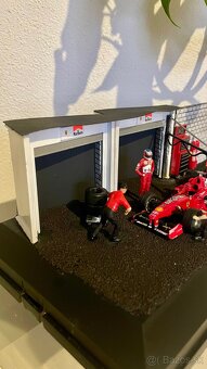 Formula 1 Diorama - 2