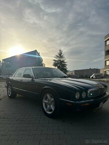 JAGUAR XJ8 4.0 v8 - 2