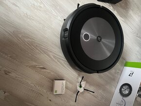 iRobot Roomba j7 (rada J nie I ) - 2