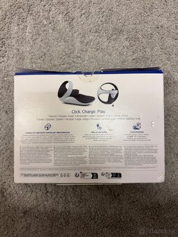 PlayStation VR2 Sense controller charging station - 2