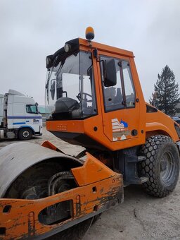 Zemný valec BOMAG BW 177-D4 - 2