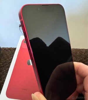 Predam Apple Iphone 13 256gb Produkt Red baterka 90% - 2