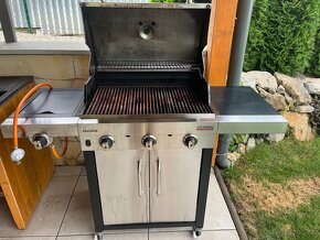 Char Broil plynovy gril - 2