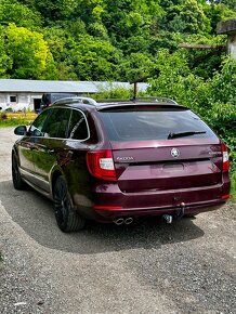 Rozpredam Skoda Superb 2 Facelift kombi . 2.0 TDi 125kw CR - 2