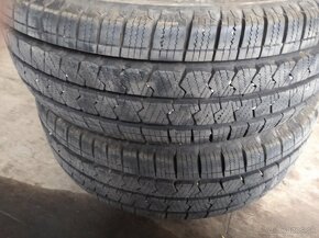 215/65 r16c 109/107 R zimné - 2