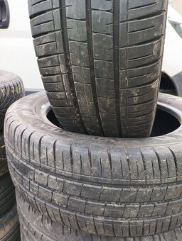 225/55R17C - 2