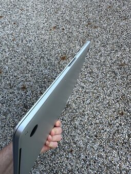 MacBook Pro 15” 2018, 512Gb SSD, i7, 13Cyklů baterie - 2