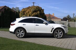 Infiniti QX70 3.0D Premium 175kw AT7 - 2