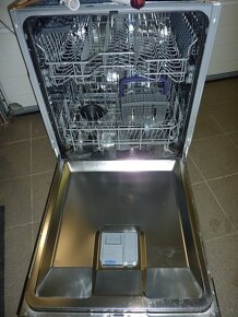 Vstavaná umývačka riadu š-60cm,zn.BEKO-predám. - 2