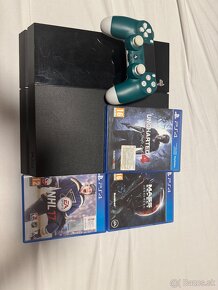 PS4 - Sony PlayStation 4 500GB, jet black CUH-1004A+ hry - 2