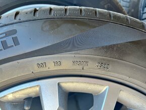 Pneu 235/55R18 - 2