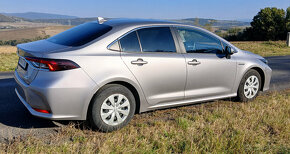 TOYOTA COROLLA SEDAN 1.8 Hybrid, 12/2020 - 2