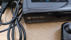 XBOX 360 + Kinect - 2