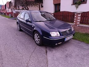 VW bora 1.6 benzin - 2