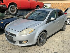 Lacno rozpredám Fiat Bravo 2007-2015 na náhradné diely - 2