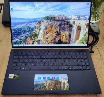 ASUS Zenbook 15 UX534F - 2