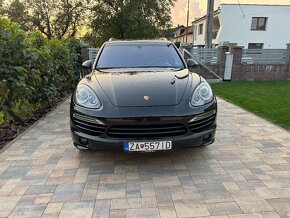 PORSCHE CAYENNE 3,0 GTS - 2