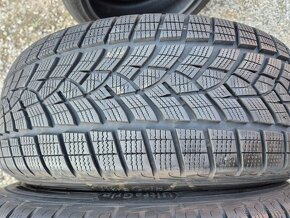 235/55 r19 zimné 4 ks GOODYEAR dezén 8,4-8,2 mm DOT2022 - 2