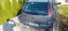 Predám opel corsa 1.2 benzín - 2