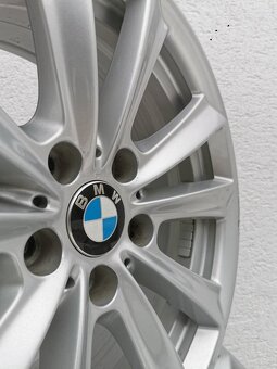 BMW F10, F11 orig. alu disky 8J 5x120 R17 ET30 - 2