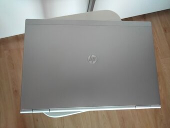 HP Elitebook 8460p ,Intel Core i5 ,8gb ram ,ZORIN OS (LINUX) - 2